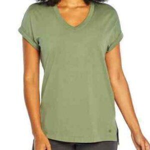 Banana Republic sage green v neck top